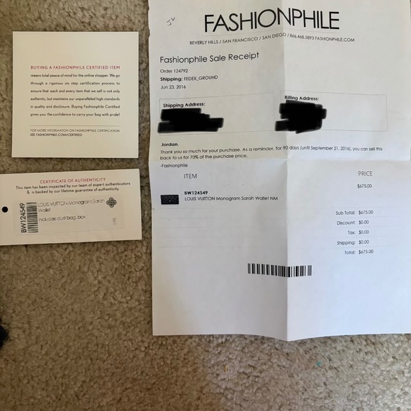 Louis Vuitton Wallet - Picture 9 of 9